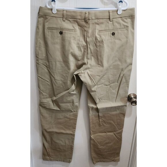 NWT George Straight Comfort Waist Wrinkle Resistant Khaki Pants Size 40 x 32 - Picture 10 of 11